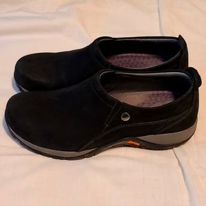 Dansko Nubuck Shoe with Vibram Sole